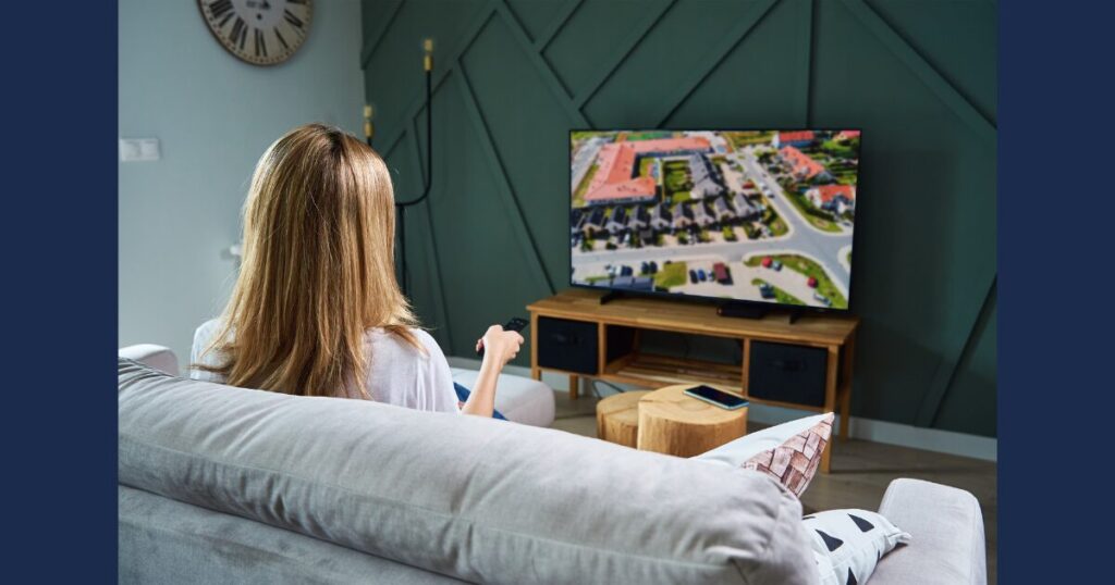 テレビ見ている